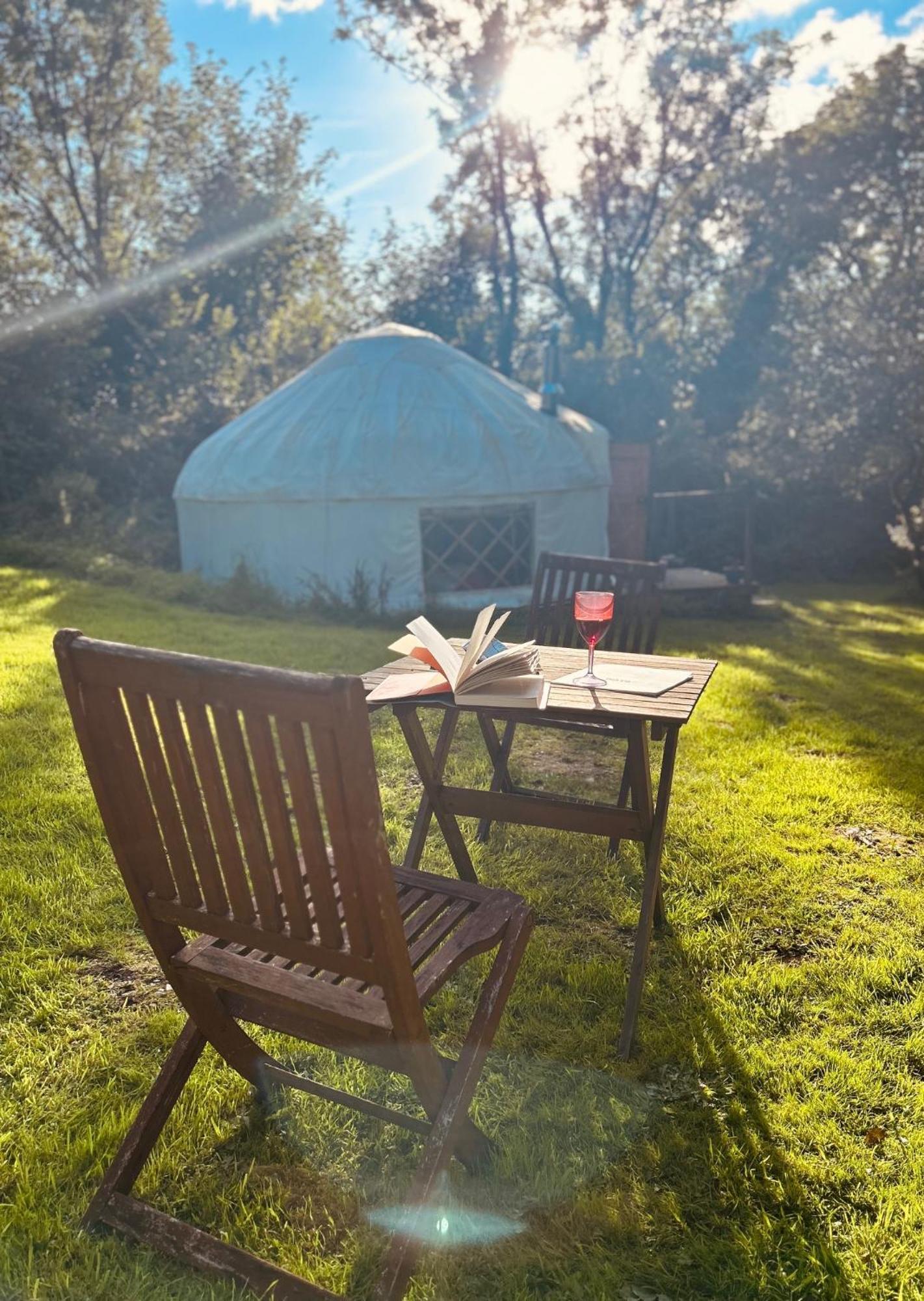 Ceridwen Glamping, Double Decker Bus And Yurts Hotel Llandysul Exterior photo