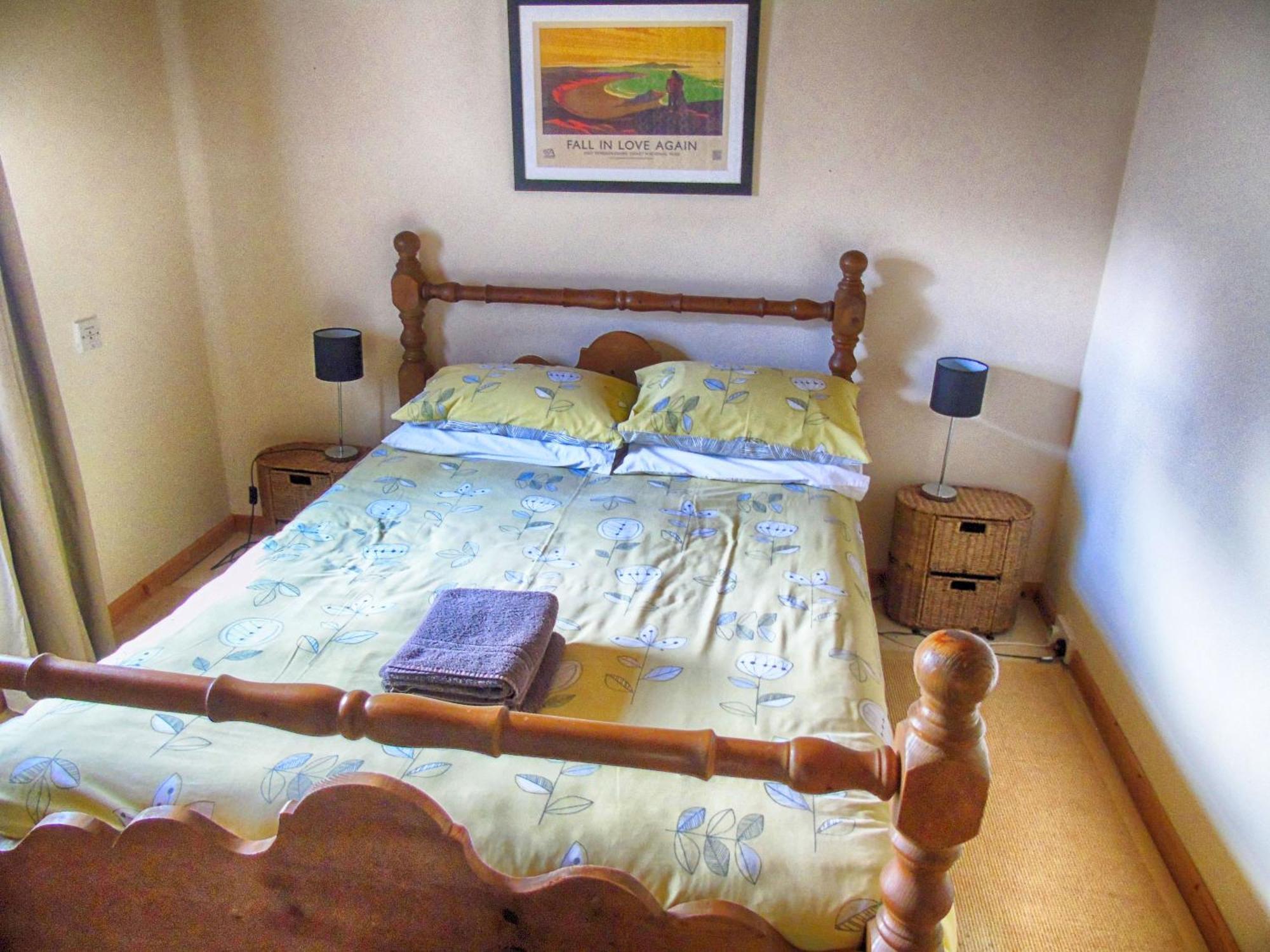 Ceridwen Glamping, Double Decker Bus And Yurts Hotel Llandysul Exterior photo