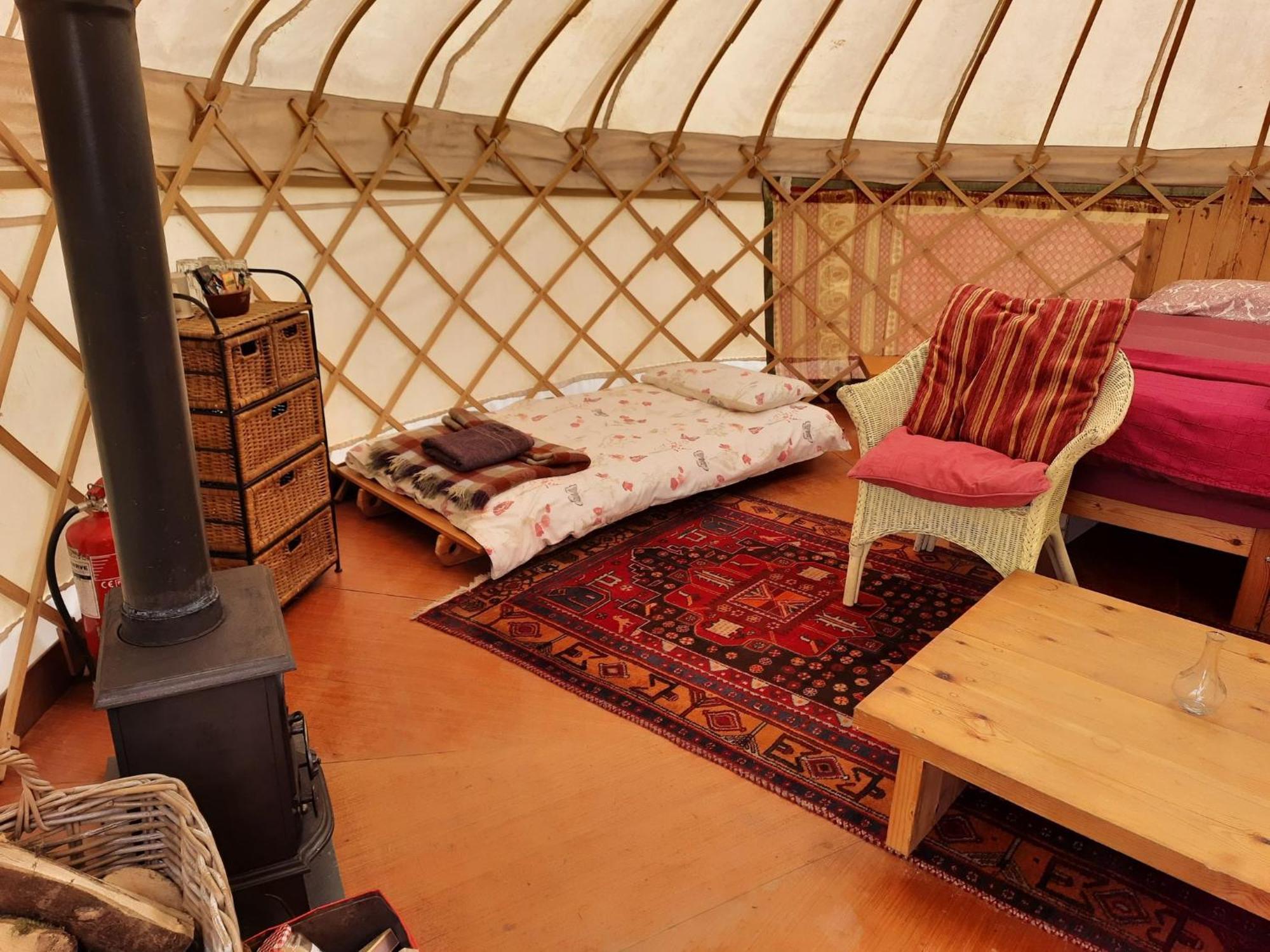 Ceridwen Glamping, Double Decker Bus And Yurts Hotel Llandysul Exterior photo
