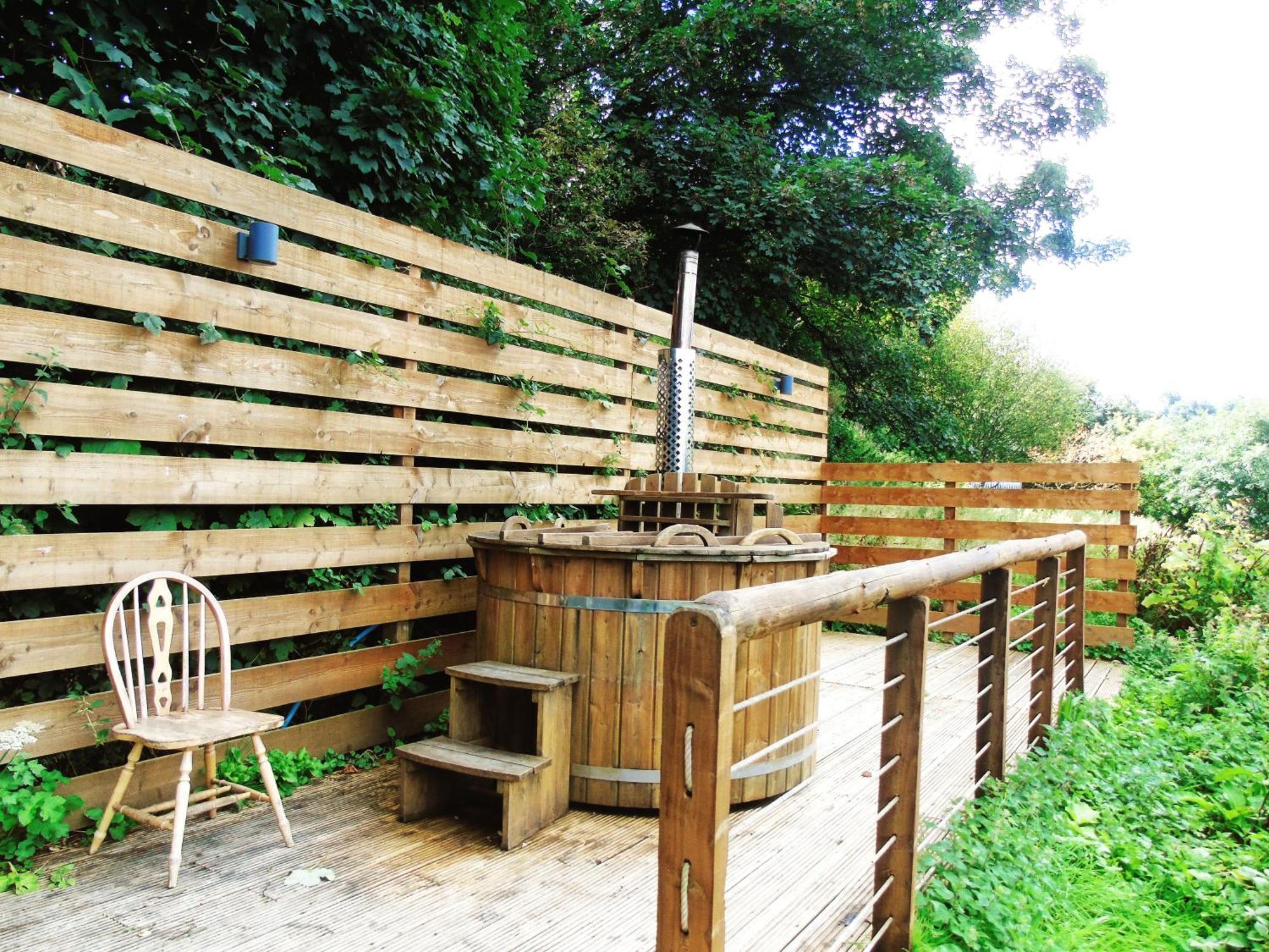 Ceridwen Glamping, Double Decker Bus And Yurts Hotel Llandysul Exterior photo
