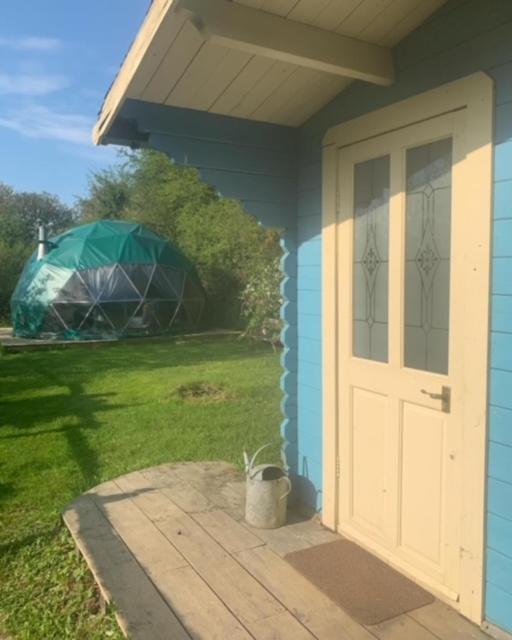Ceridwen Glamping, Double Decker Bus And Yurts Hotel Llandysul Exterior photo